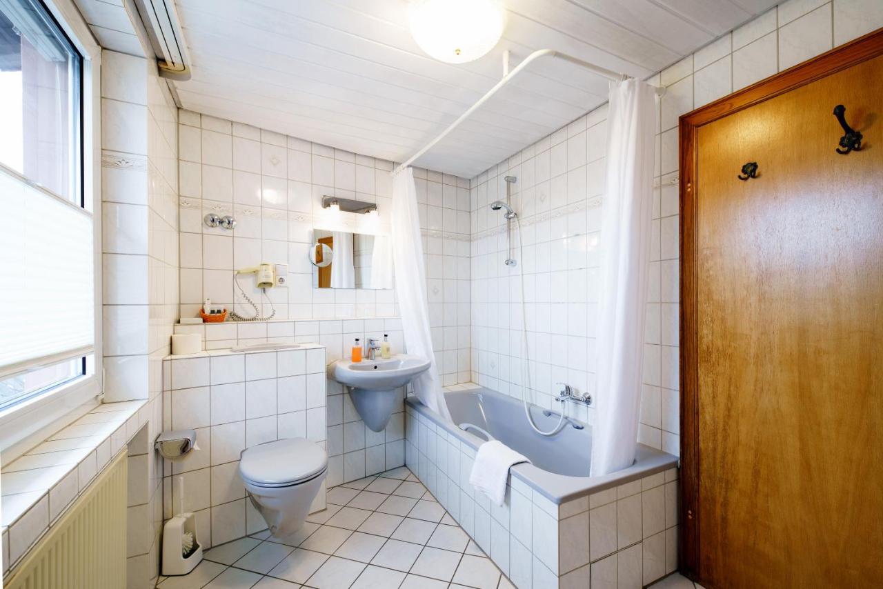 Hotel Ruedesheimer Hof Rüdesheim am Rhein Esterno foto