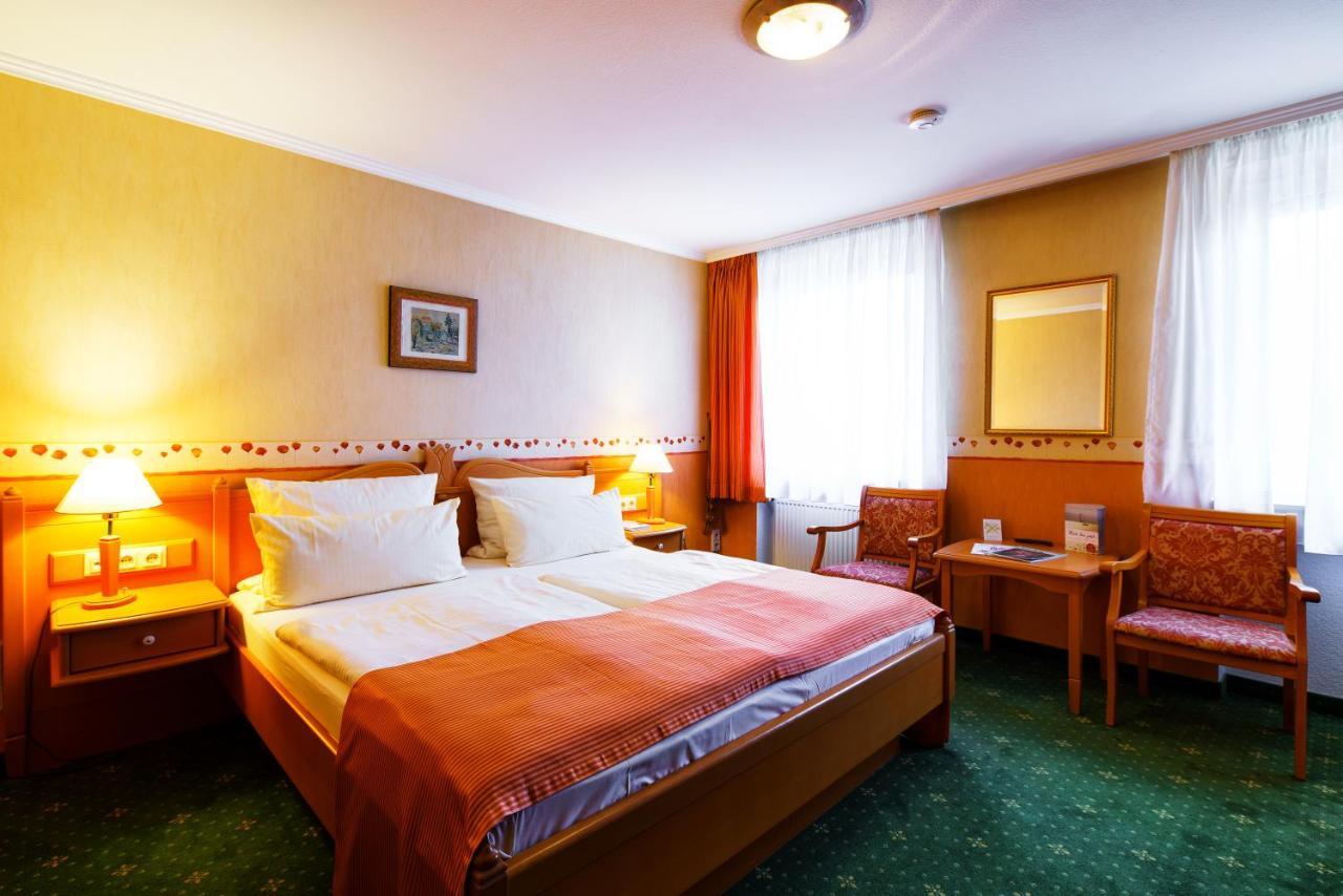 Hotel Ruedesheimer Hof Rüdesheim am Rhein Esterno foto