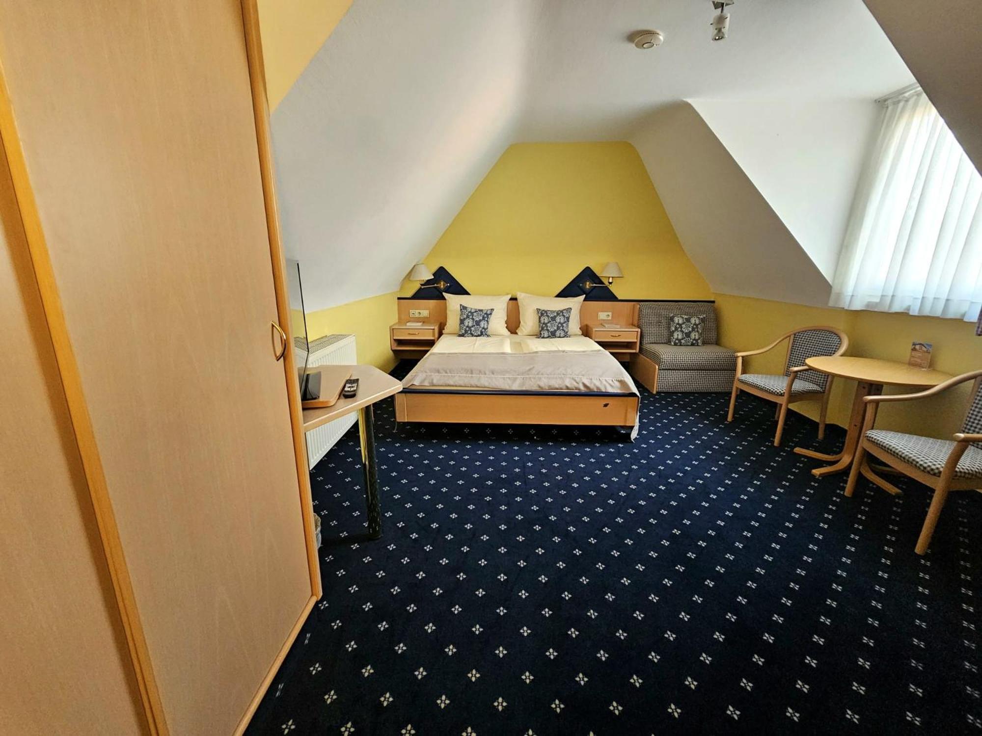Hotel Ruedesheimer Hof Rüdesheim am Rhein Esterno foto